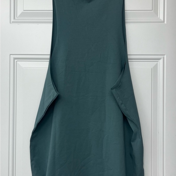 Alphalete Paisley Print Raw Cut Tank - Picture 6 of 9